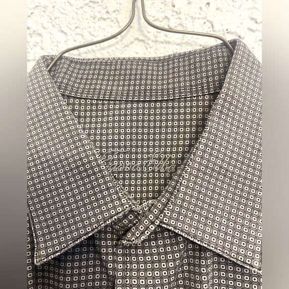 Blue and grey XL checked shirt WITH grey white and black printed XL dress shirt - Picture 2 of 7